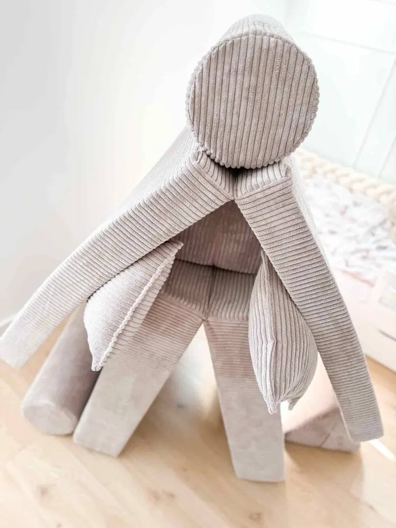 9b8adb548126a66a3d238d6ad199a973