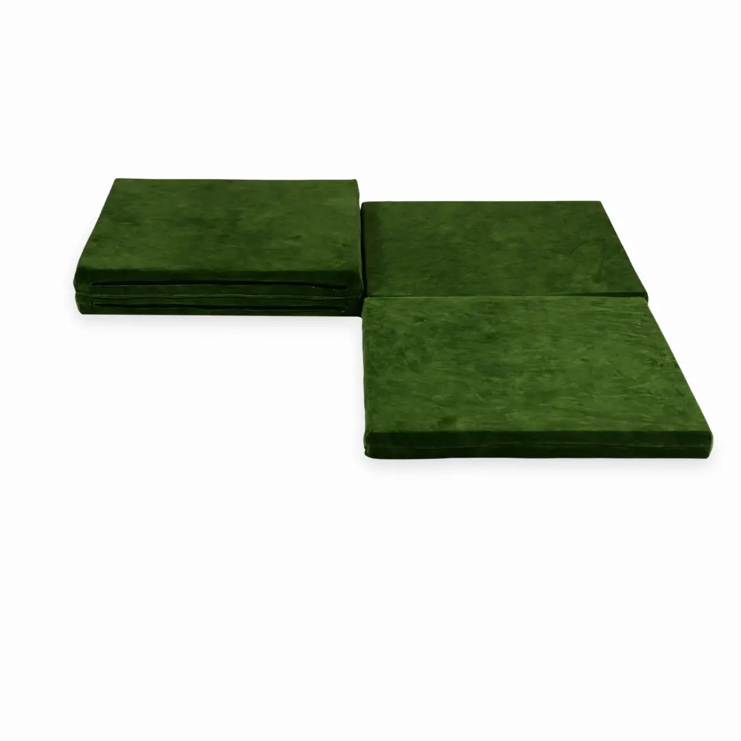 mk018-mimii-mata-do-zabawy-kwadratowa-120x120-velvet-soft-oliwkowy-4.jpeg