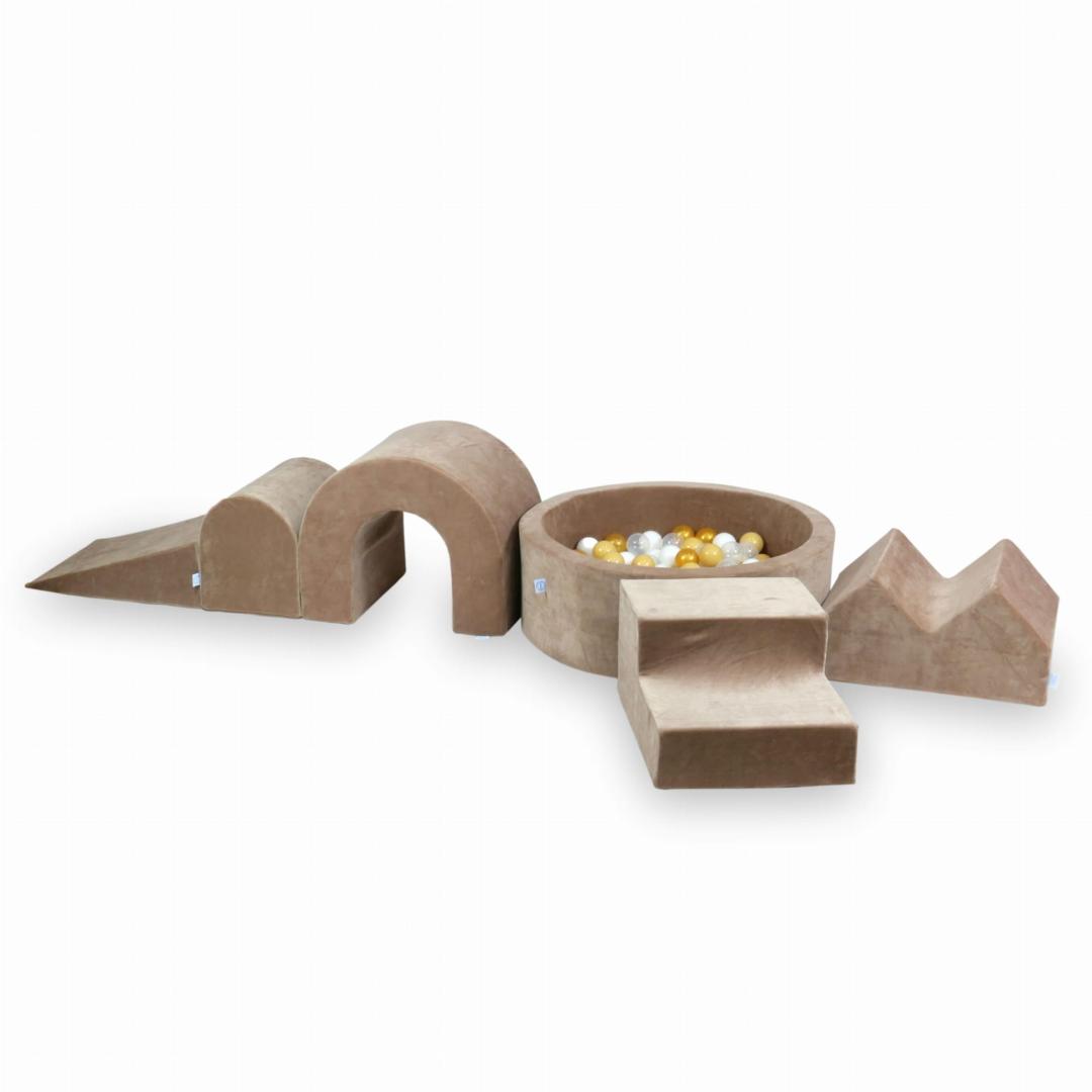 tp515-mimii-piankowy-plac-zabaw-z-basenem-90x30-Velvet-Soft-Ciemny-Beżowy+5-elementów+200-piłek-przezroczyste-białe-beżowe-złote2.jpeg