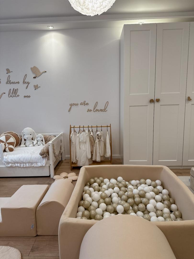 23993e35fb251b20463cf3fcd251a696